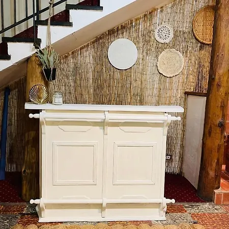 Гостевой дом La Maison Tilia Besseges